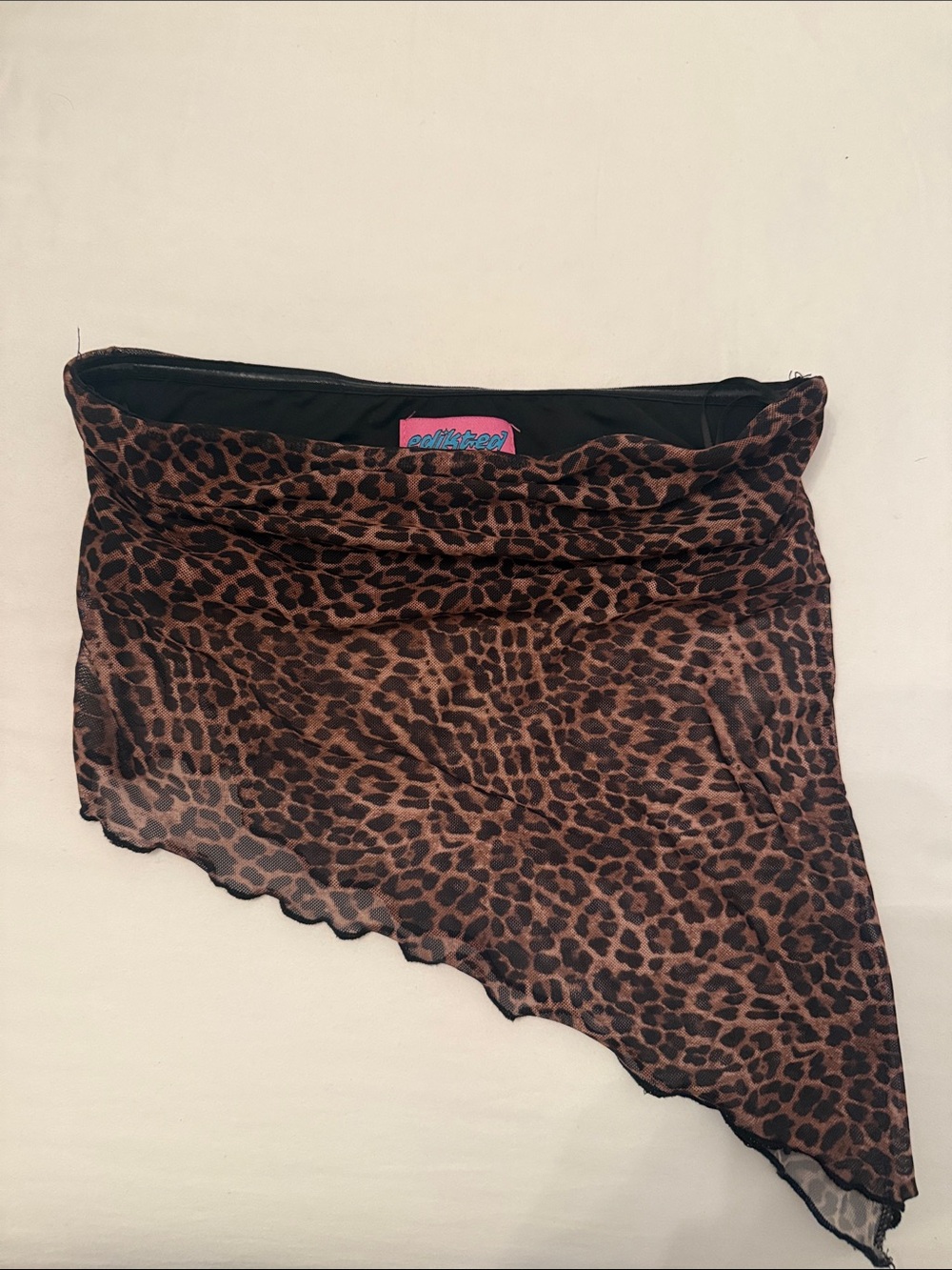 Edikted Cheetah Top - Picture 2 of 4